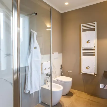 La Fonte Di Santa Regina 16, Emma Villa Siena