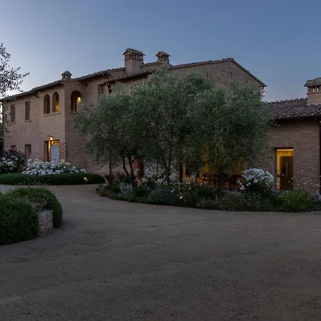 La Fonte Di Santa Regina 16, Emma Villa