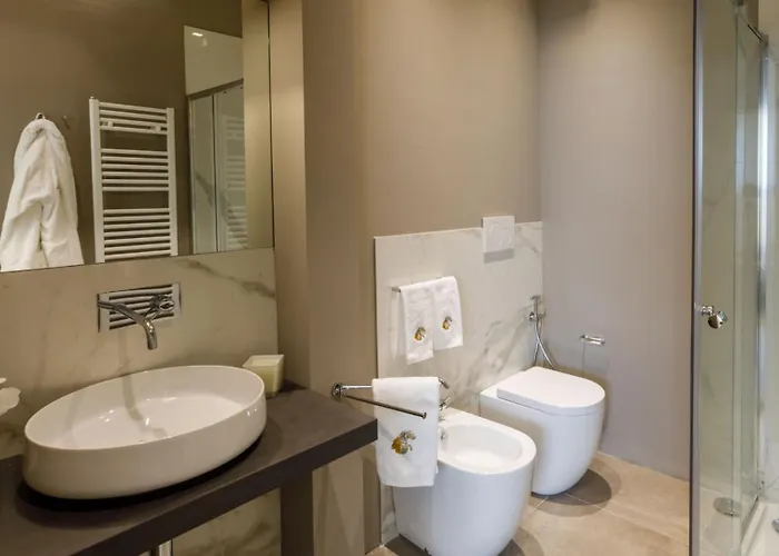 La Fonte Di Santa Regina 16, Emma Villa Siena