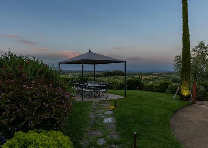 La Fonte Di Santa Regina 16, Emma Villa Siena