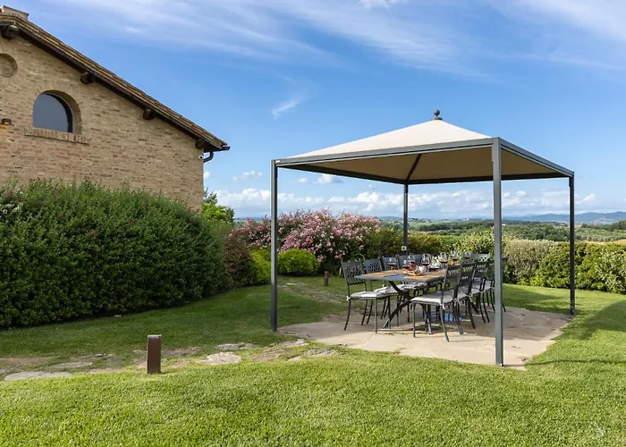 La Fonte Di Santa Regina 16, Emma *