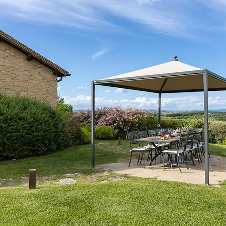 La Fonte Di Santa Regina 16, Emma *