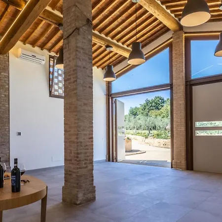 La Fonte Di Santa Regina 16, Emma Villa