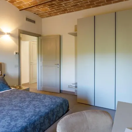 La Fonte Di Santa Regina 16, Emma