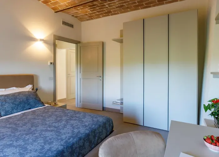 La Fonte Di Santa Regina 16, Emma