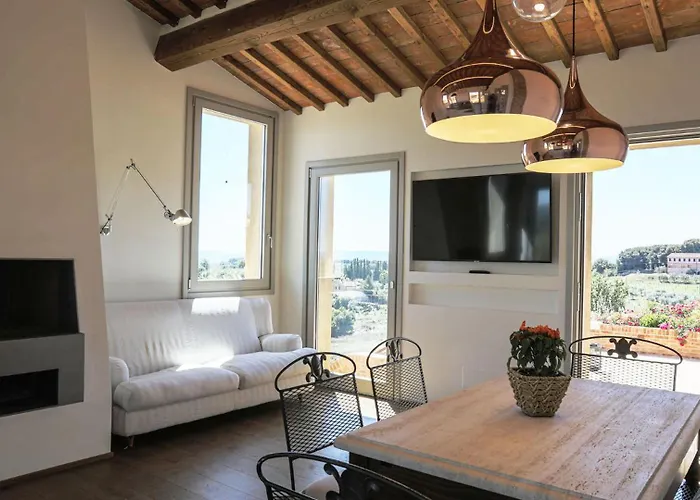 La Fonte Di Santa Regina 16, Emma Сиена